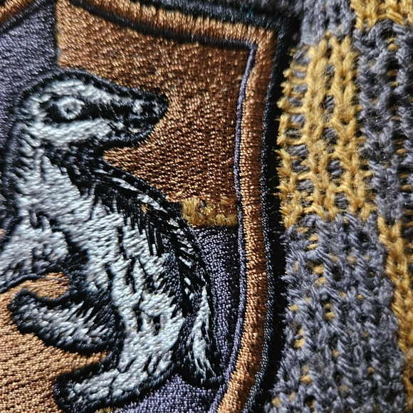 Harry Potter Hufflepuff Checkered Cardigan Sweater Small - Picture 16 of 16